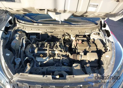 2024 Nissan Kicks Sr Xtronic Cvt z USA, uszkodzony, nr VIN 3N1CP5DV2RL478709